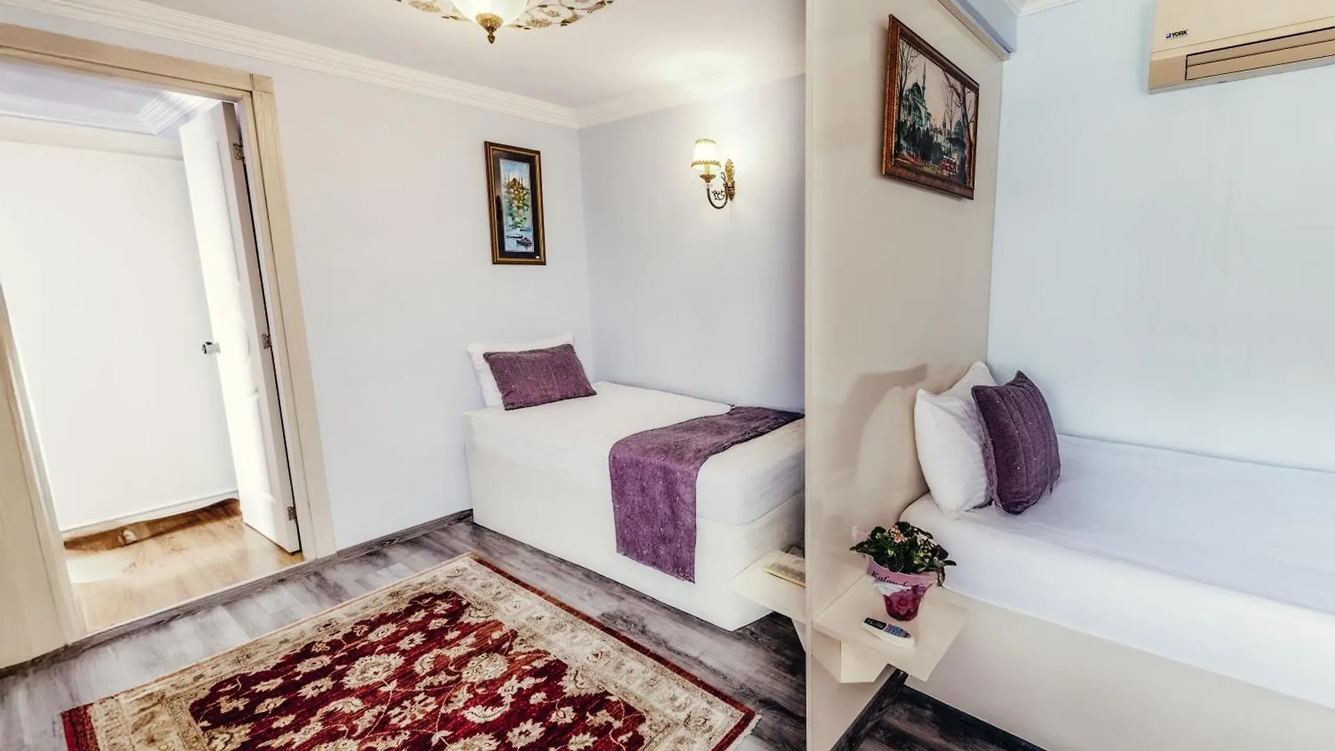 7 People Large Family Or Friends Group 110Mettee Squar Bed & Breakfast Istanbul